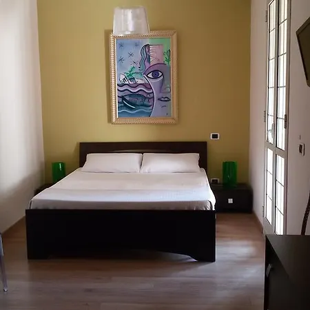 Def House Bed & Breakfast 3*