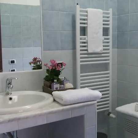 Def House Bed & Breakfast 3*