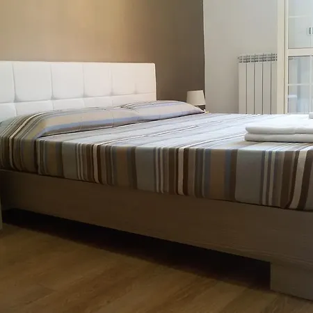 Def House Bed & Breakfast 3*