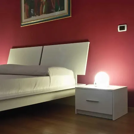 Def House 3* 레조디칼라브리아