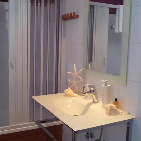 Bed & Breakfast Def House