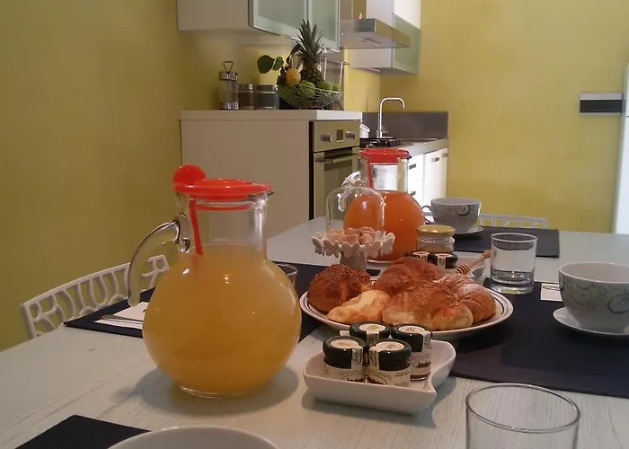 Def House Bed and Breakfast 3*