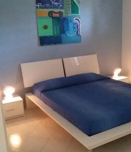 Def House Bed and Breakfast 3*