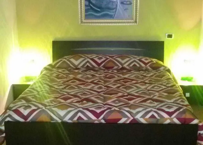 Bed and Breakfast Def House