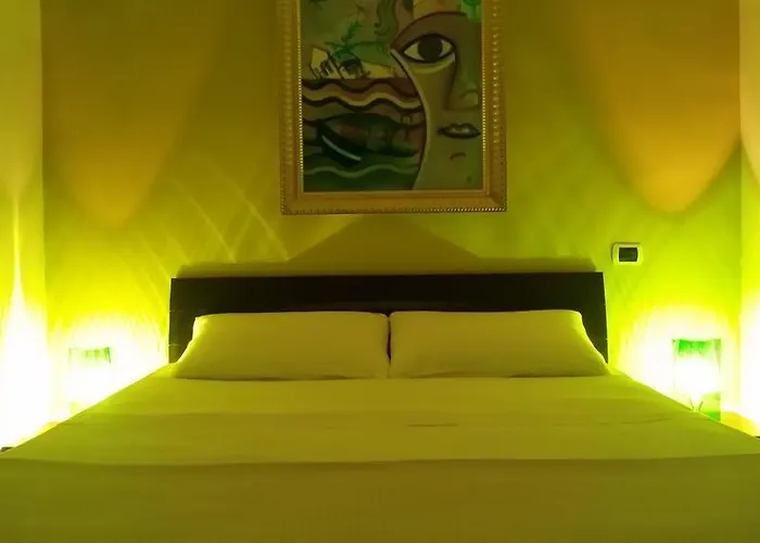 Def House Bed and Breakfast 3*