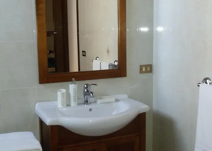 Def House Bed and Breakfast 3*